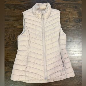 Water-Resistant Narrow-Channel Puffer Vest